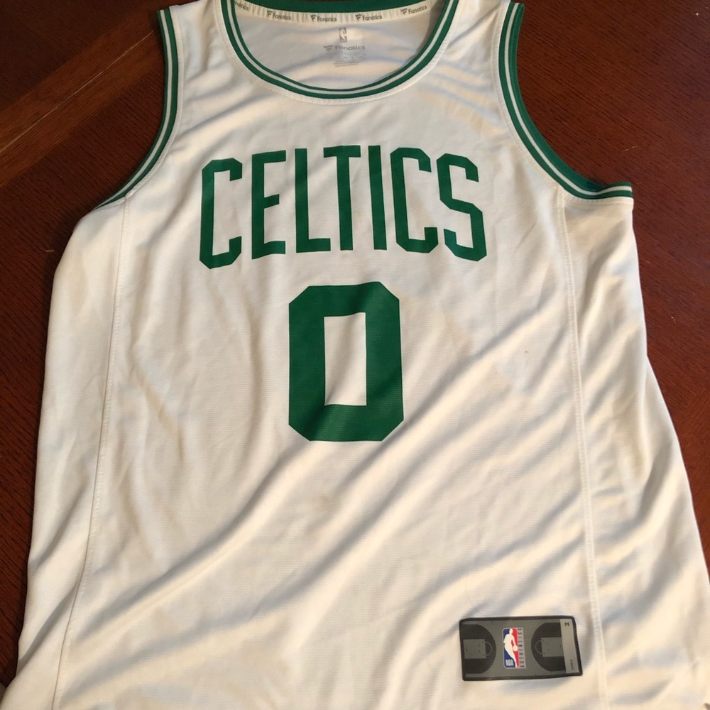 Boston Celtics jersey. Jayson Tatum medium